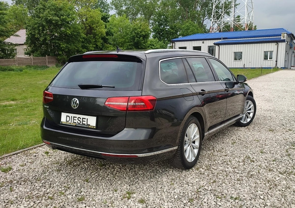 Volkswagen Passat cena 73900 przebieg: 178000, rok produkcji 2018 z Pabianice małe 277